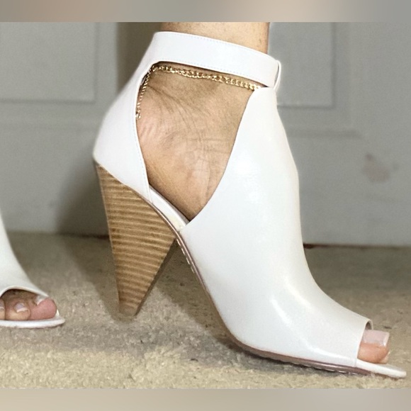 🤍🩶GOOD CONDITION | Marc Fisher | Size 9 | 4 inches - Picture 3 of 12